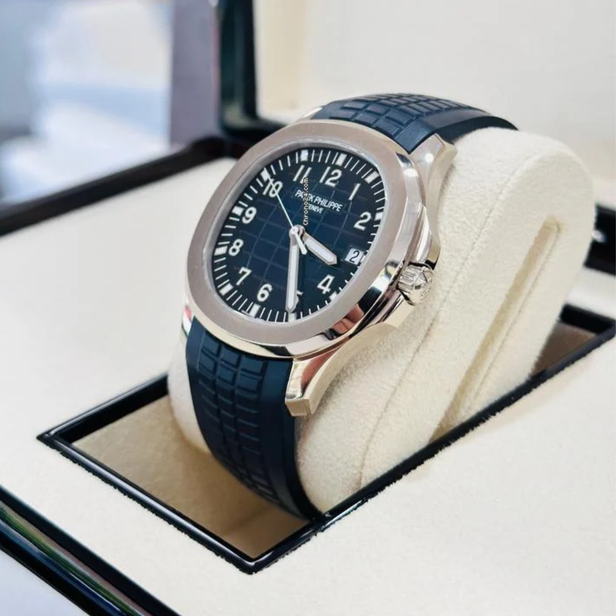 Certificate - Patek Philipp Aquanaut Watch